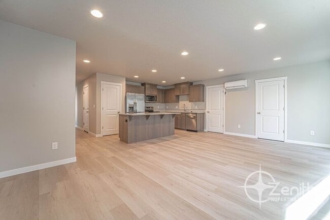 Foto del edificio - 4716 NE 37th Ct