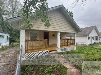 Building Photo - 11205 E 10 S