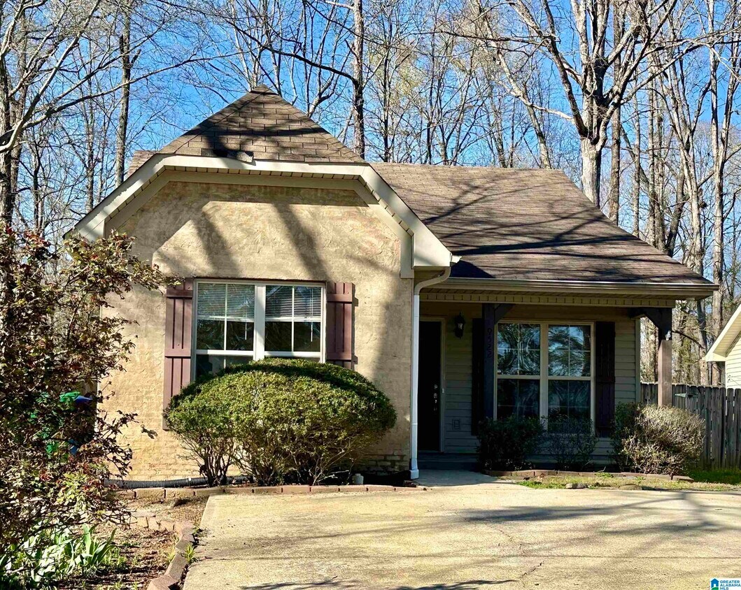 Primary Photo - 9522 Brook Forest Cir