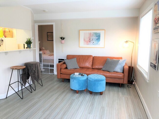 Foto del edificio - 254 Cypress Dr