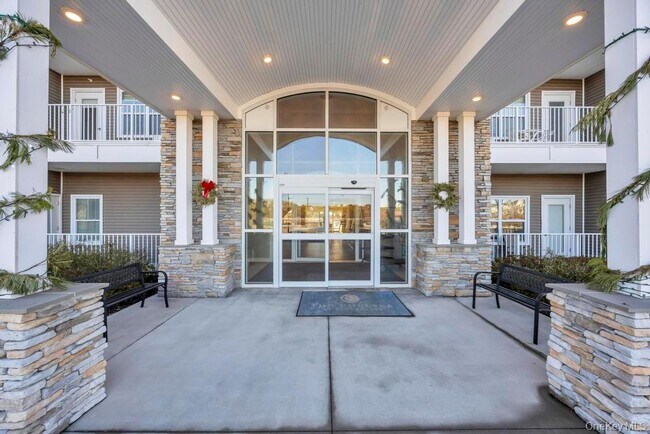 Foto del edificio - 3 Meadows Ln