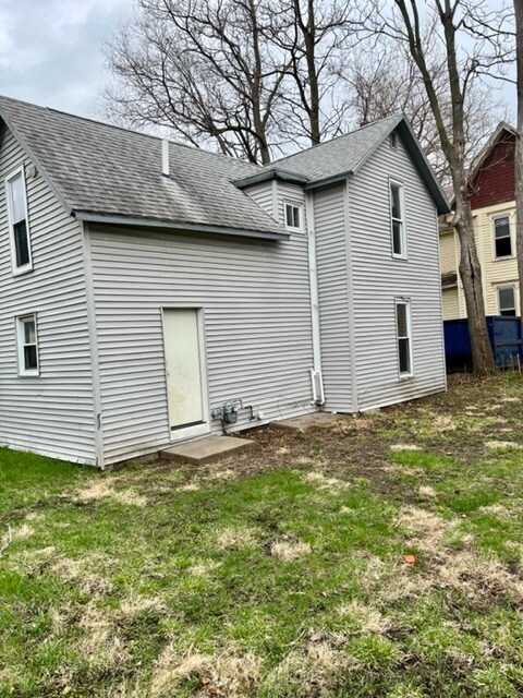 Building Photo - 217 Mulberry St