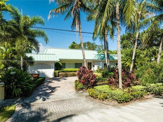 Building Photo - 1375 N Biscayne Point Rd