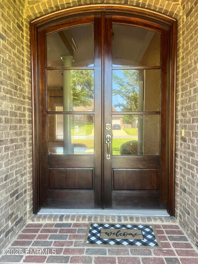 Foto del edificio - 8360 Ole Cobblestone Dr
