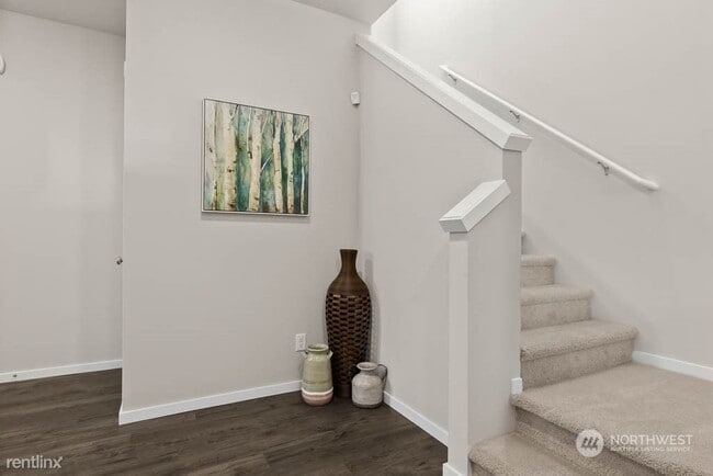 Building Photo - 5 br, 2.5 bath House - 18930 Liberty Ridge...