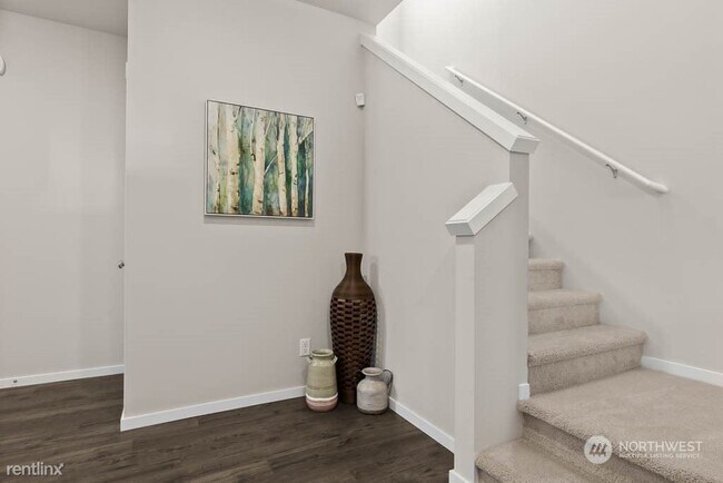 Foto del edificio - 5 br, 2.5 bath House - 18930 Liberty Ridge...