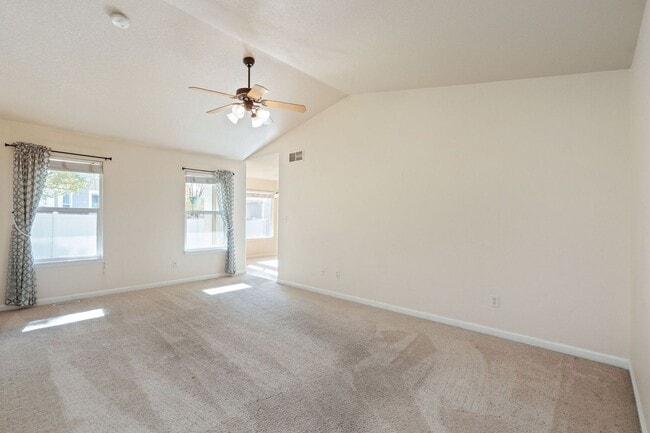Building Photo - 3 Bedroom, 2 Bath Patio Home Now Available!
