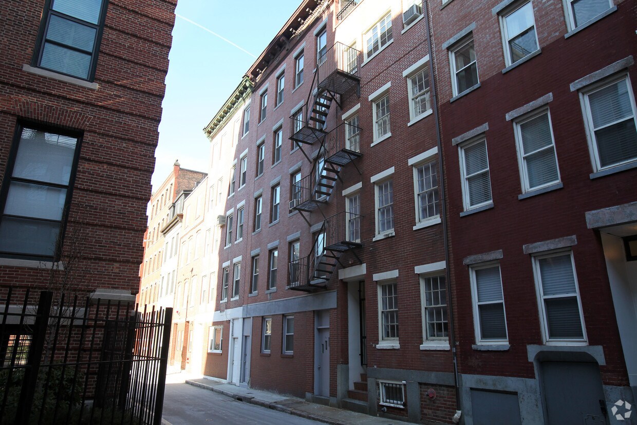 25 Tileston St, Boston, MA 02113 Apartments in Boston, MA