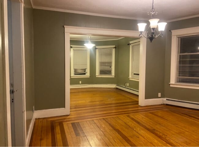 Building Photo - 121 Stanwood St