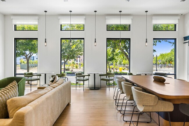 47-web-o-mls-775-n-6th-st - The Hayley