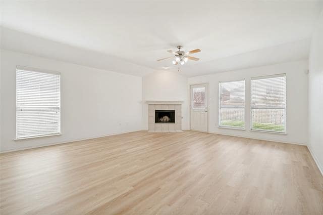 Building Photo - 13575 Valley Mills Dr