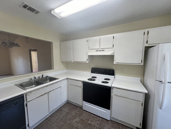 Foto del edificio - Apartment for Rent