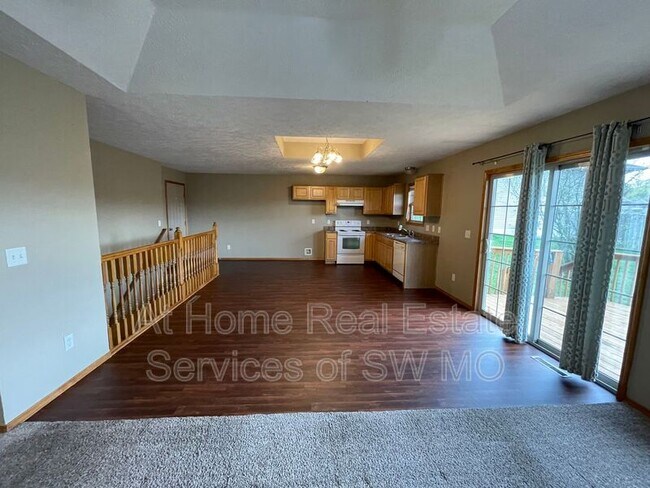 Foto del edificio - 202 Mazzy Dr