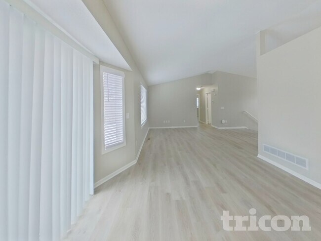 Foto del edificio - 14098 Yosemite Ave S