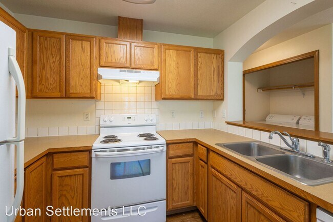 Foto del edificio - 4 br, 2 bath House - 308 4th Street