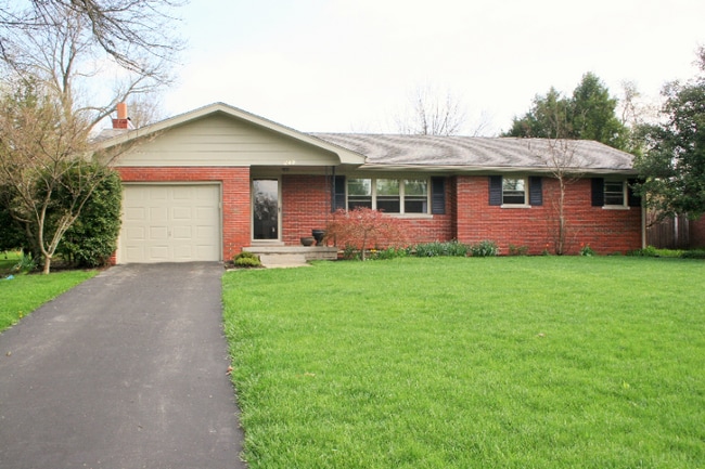 Photo - 249 Greenbriar Rd House