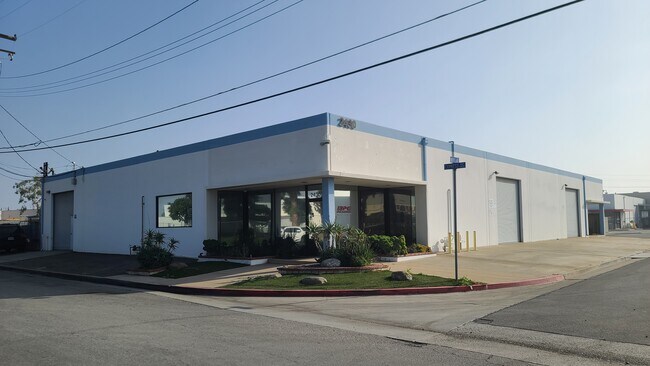 Foto del edificio - 2430 Cypress Way