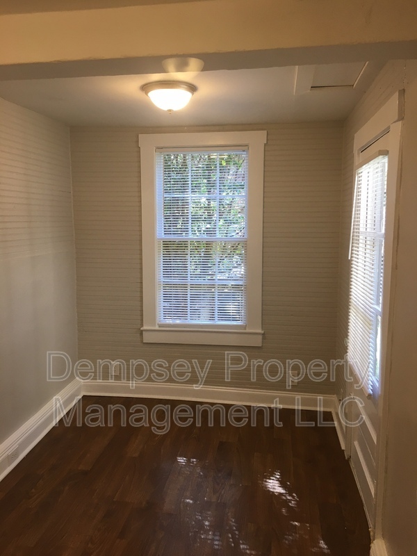 Building Photo - 316 Caplewood Dr