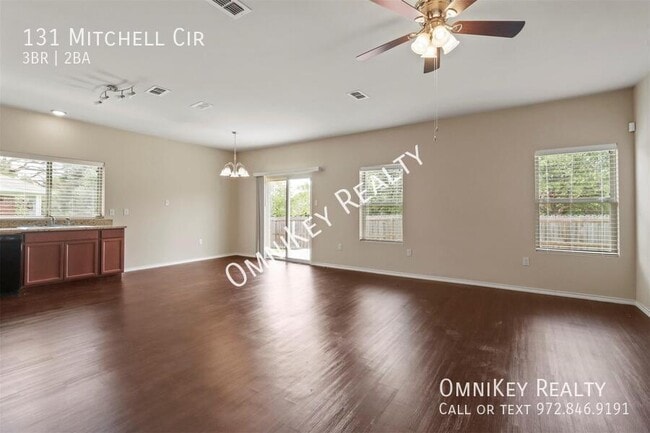 Building Photo - 131 Mitchell Cir