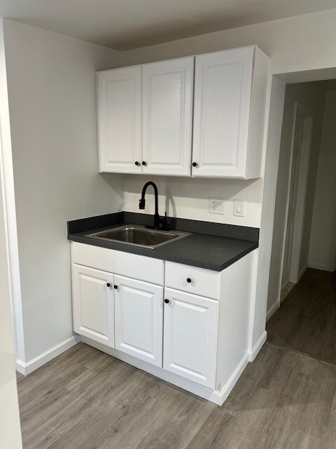 Foto del edificio - 27157 Woodward Ave