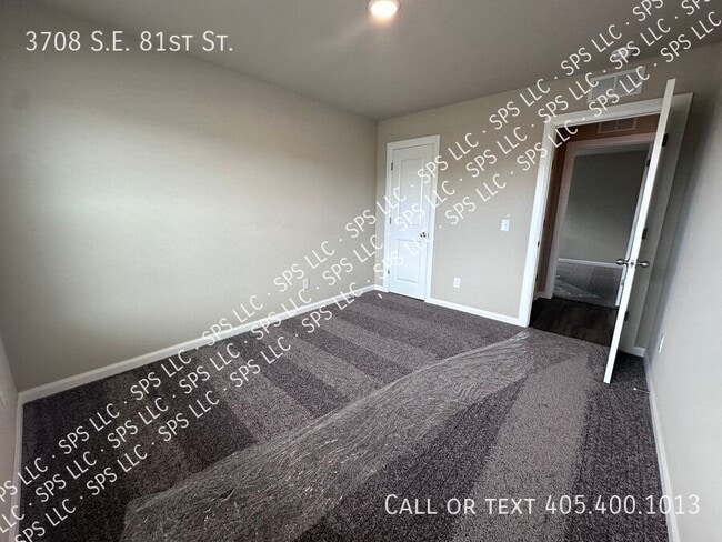 Photo - 3708 S.E. 81st St.- House