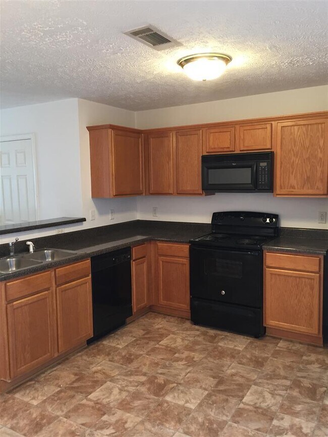 Foto del edificio - Smyrna Townhome - Ready to Move In