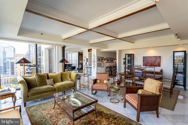 Foto del edificio - 1530 Key Blvd