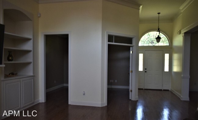 Building Photo - 3 br, 2.5 bath House - 529 Stubbs Vinson Rd