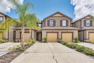 Building Photo - 11832 Sky Acrs Ter