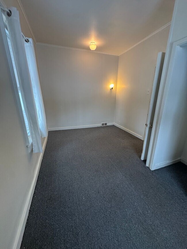 Foto del edificio - 822 Oneida St