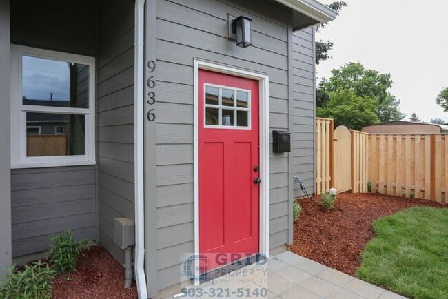 Building Photo - Brand New Spacious 2 Bedroom Duplex - SE P...