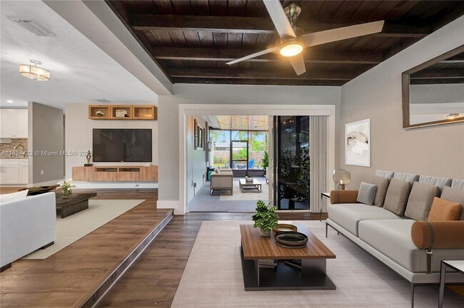 Foto del edificio - 4764 NE 15th Way