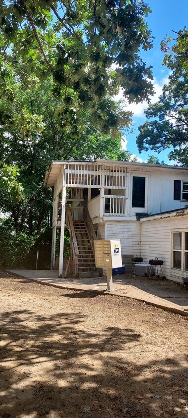Foto principal - 2802 S Main St