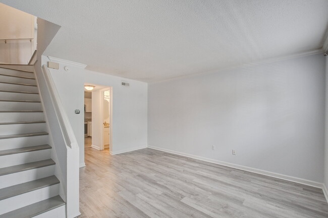 Building Photo - 1836 Mepkin Rd