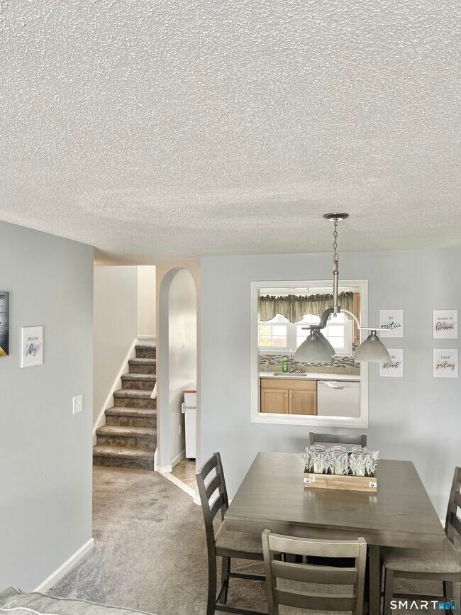 Foto del edificio - 2390 State St