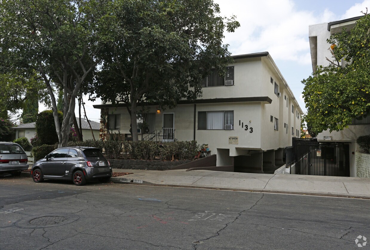 Building - 1133 N Ogden Dr