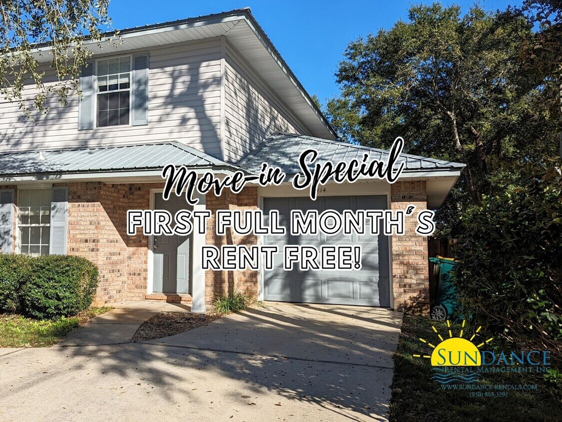 Primary Photo - Great 2 Bedroom Townhouse with a GARAGE in...