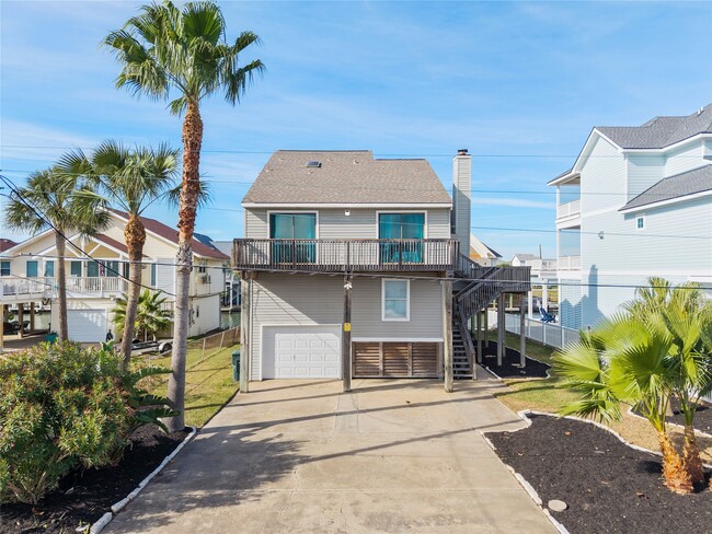 Building Photo - 21812 Frio Dr