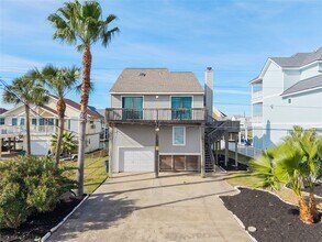 Building Photo - 21812 Frio Dr