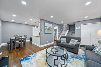 Building Photo - 3729 W 75th Ave