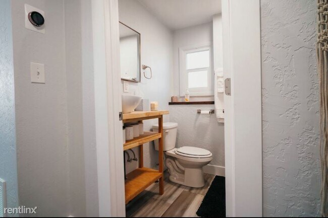 Building Photo - 1 br, 1 bath House - 2074 Polk Ave