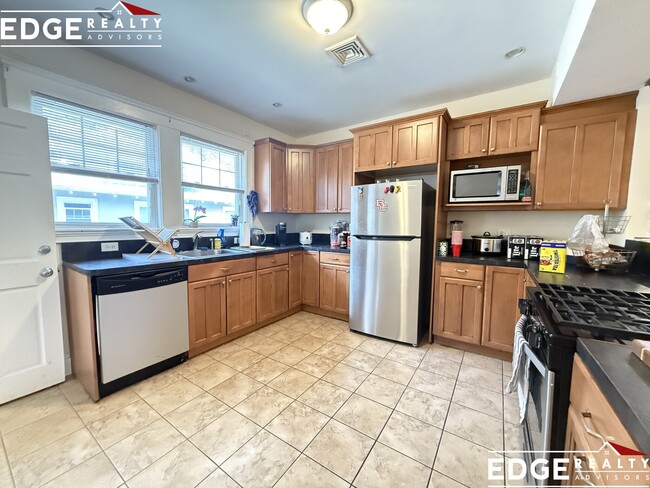 Photo - 45 Radnor Rd. Unit 2 Apartment