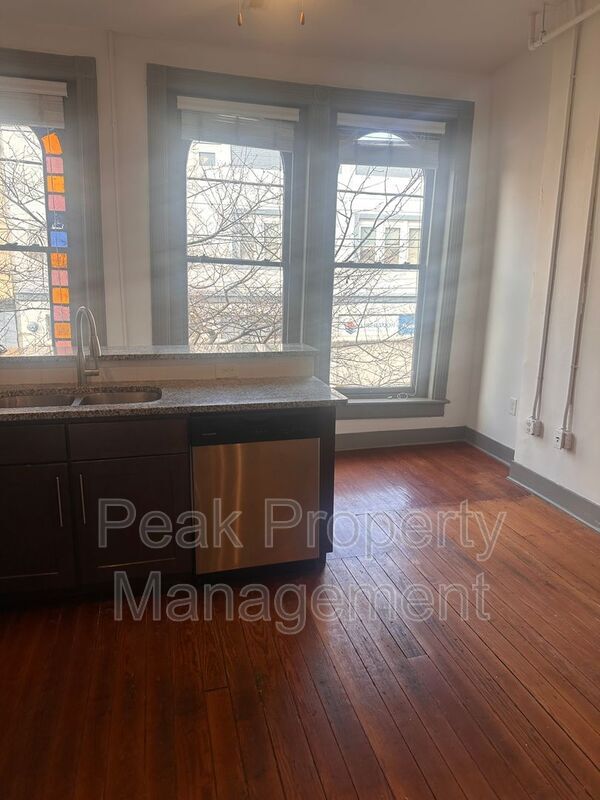 Foto del edificio - 1204 Hull Street Rd