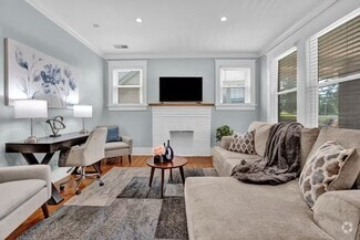 Building Photo - 2130 University Cir