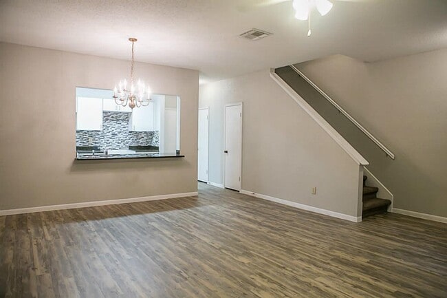 Building Photo - 6000 Reims Rd