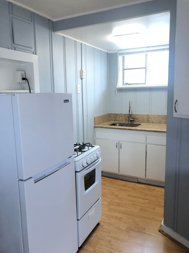 Building Photo - Wightman