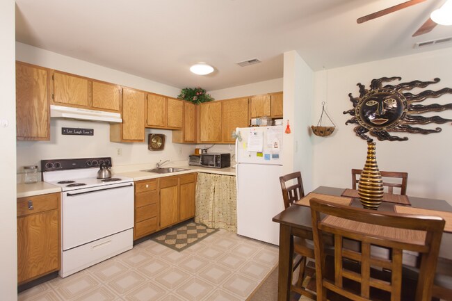 Building Photo - 2101 Reamer Dr