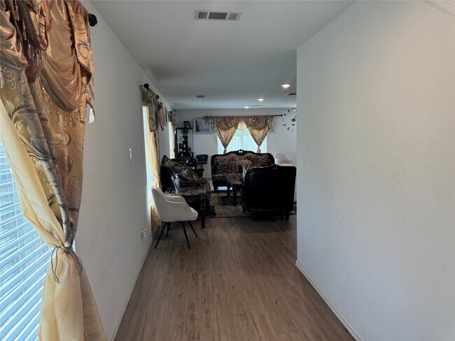 Building Photo - 18626 Rosehill Pr Dr