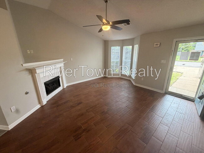 Photo - 10570 Pecan View Drive House