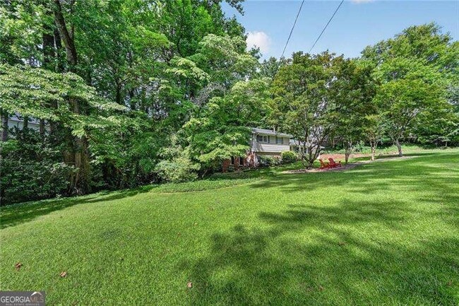Building Photo - 4100 Shawnee Ln NE